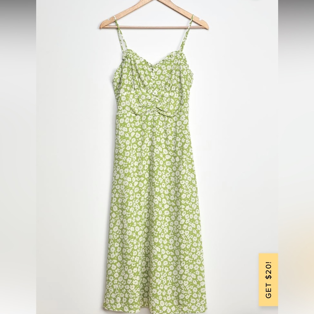 Lulu’s Green Floral A-Line MIDI Dress